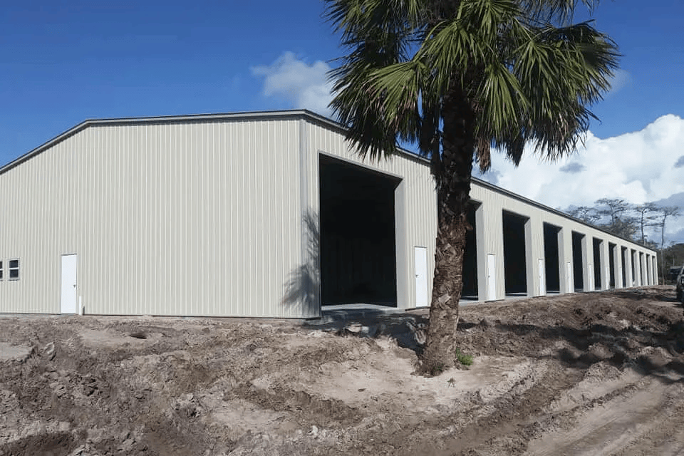 60' x 300' x 16' | Commercial Building