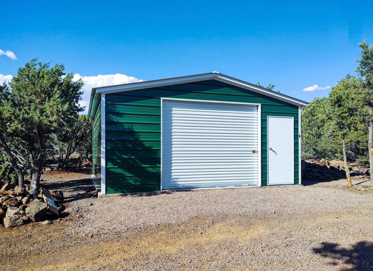 18' x 20' x 8' | Garage