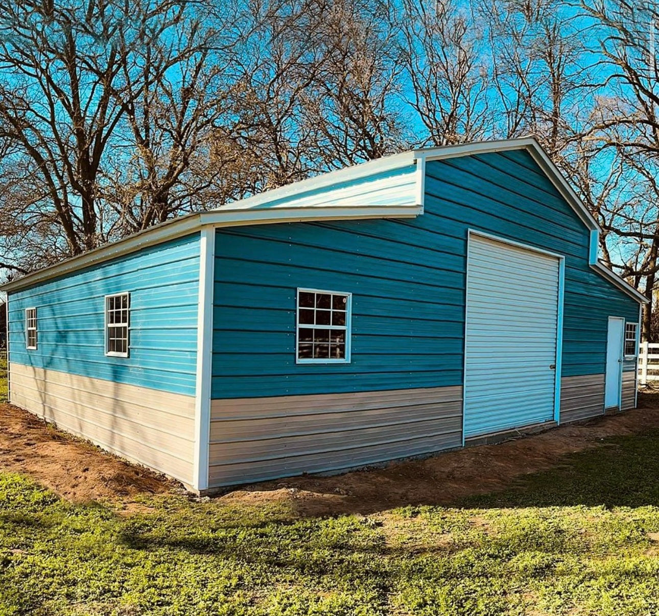 18'x 30' x 12' | Garage w/(2 Qty) 8'x 30' x 8' Lean-Tos
