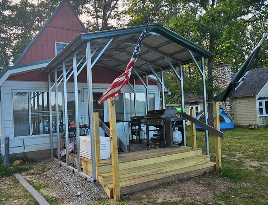 10' x 15' x 8' | Carport