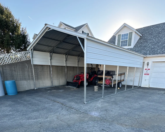 18' x 25' x 8' | Carport