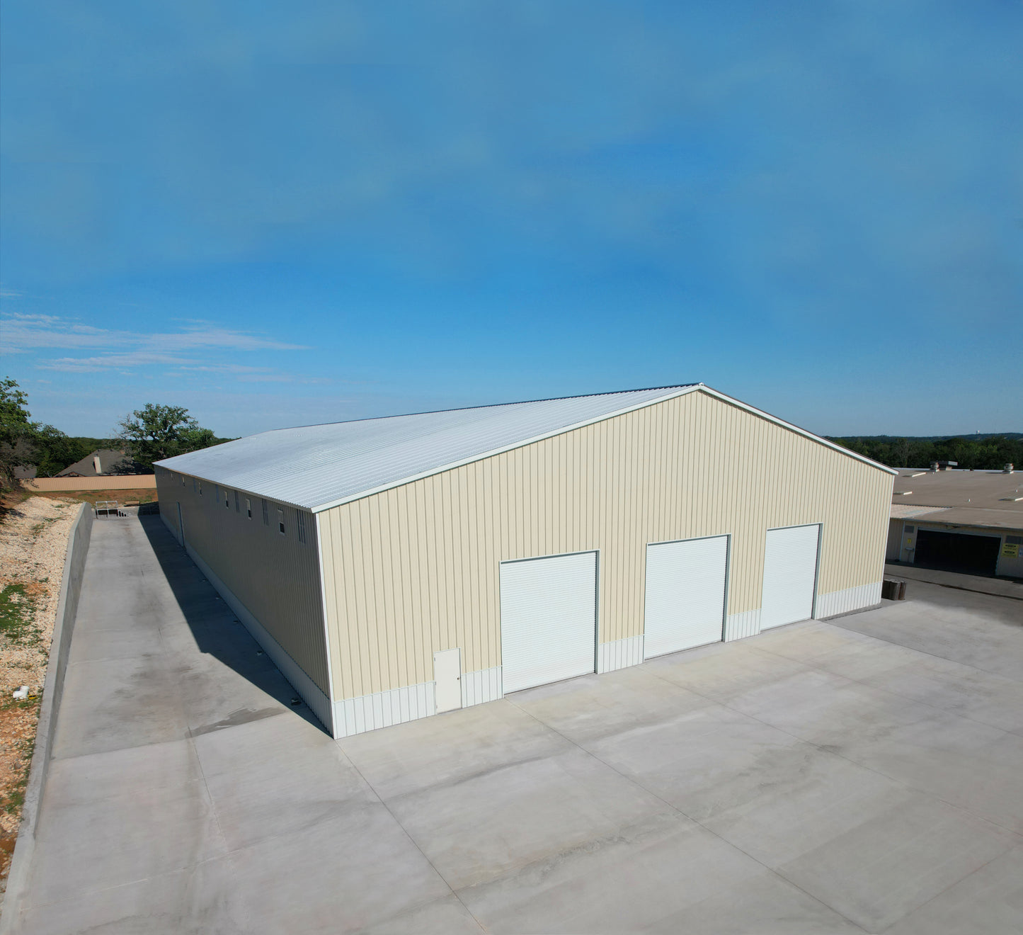 100' x 200' x 20' | Commercial Building
