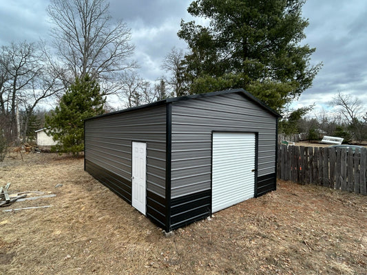 18' x 25' x 10' | Garage