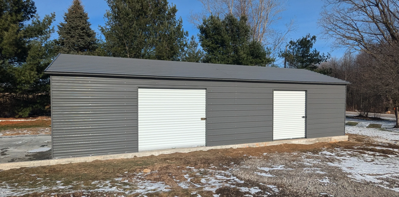 18' x 40' x 8' | Garage