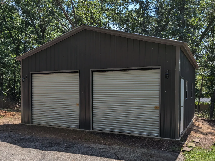 24' x 25' x 10' | Garage