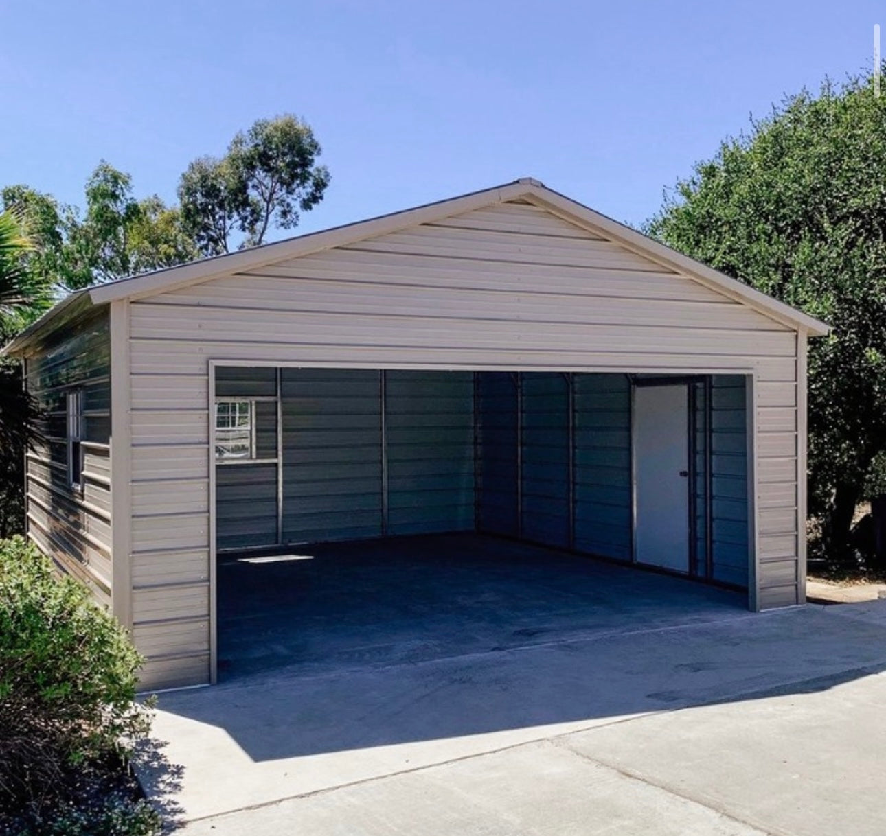 20' x 20' x 8' | Garage