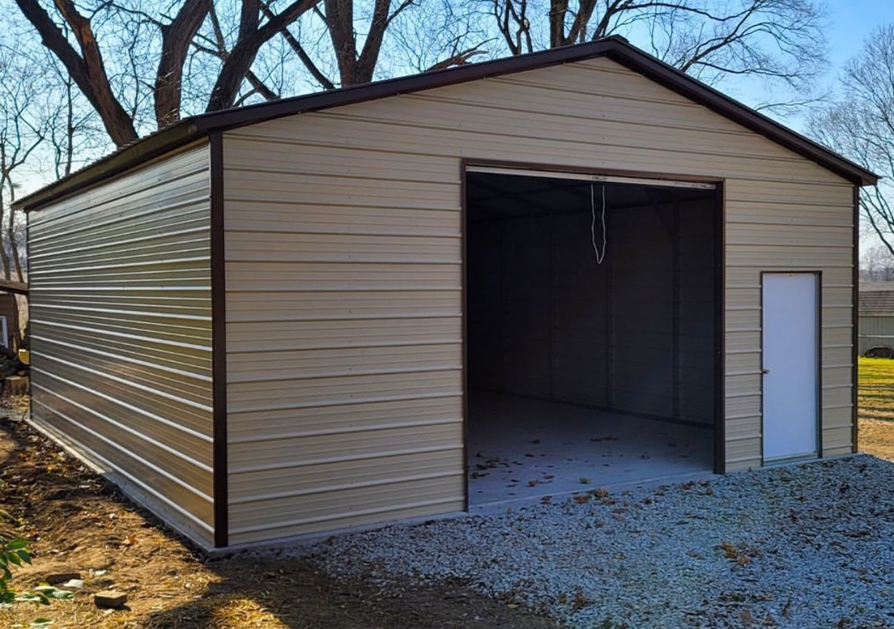 24' x 25' x 10' | Garage