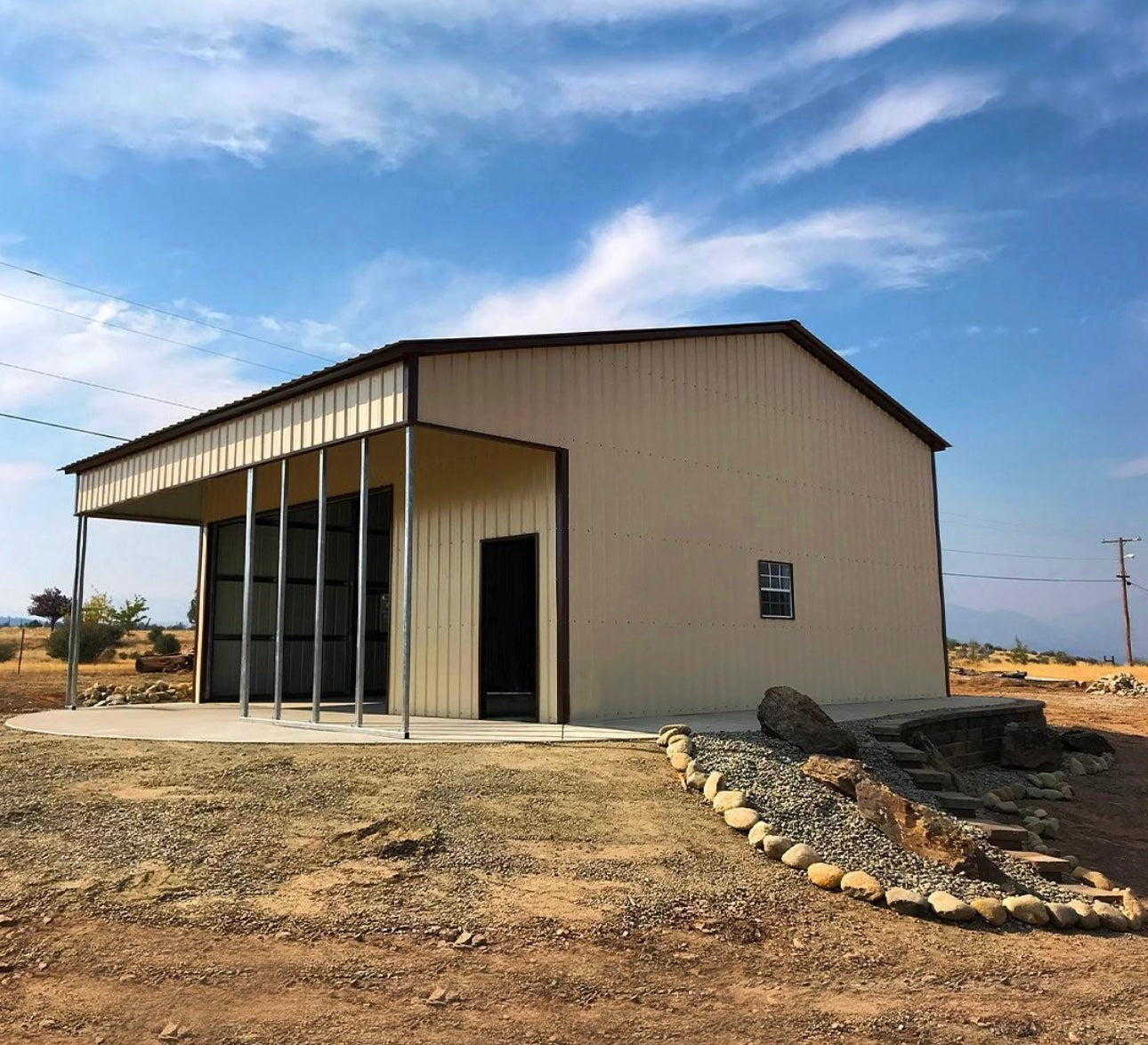 30' x 30' x 14' | Garage w/8' x 30' x 12' Lean-To