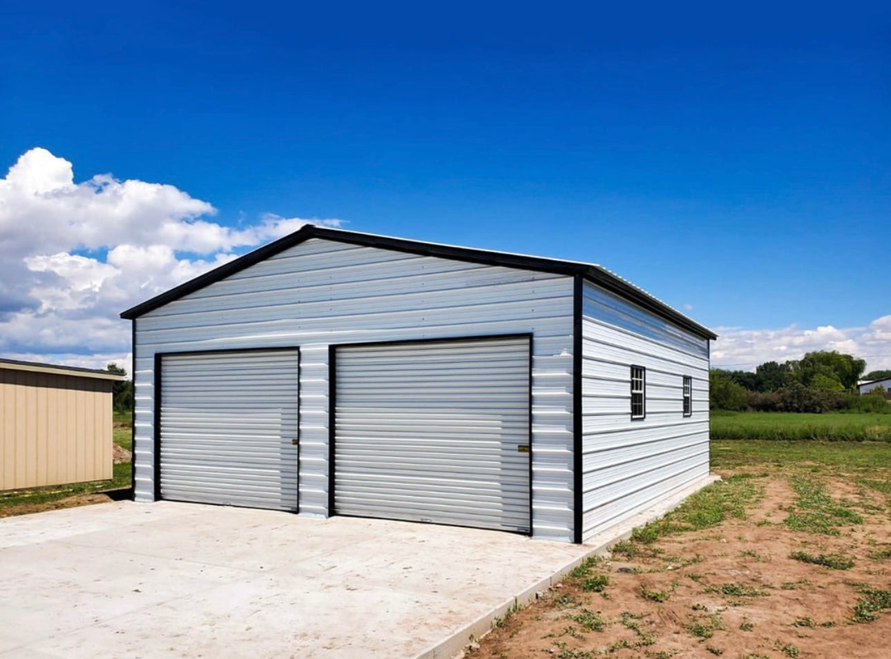 24' x 25' x 10' | Garage