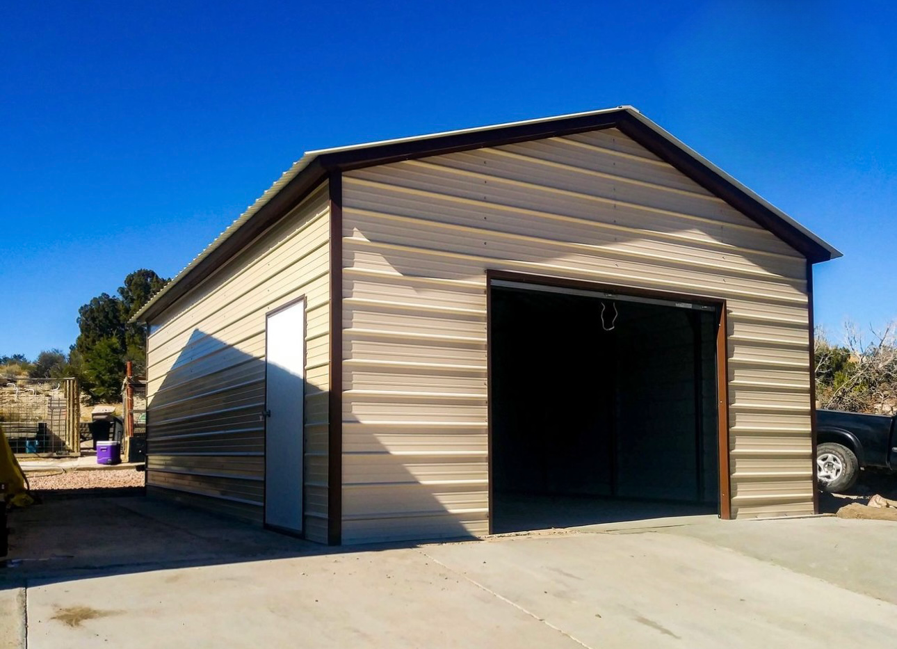 18' x 20' x 9' | Garage